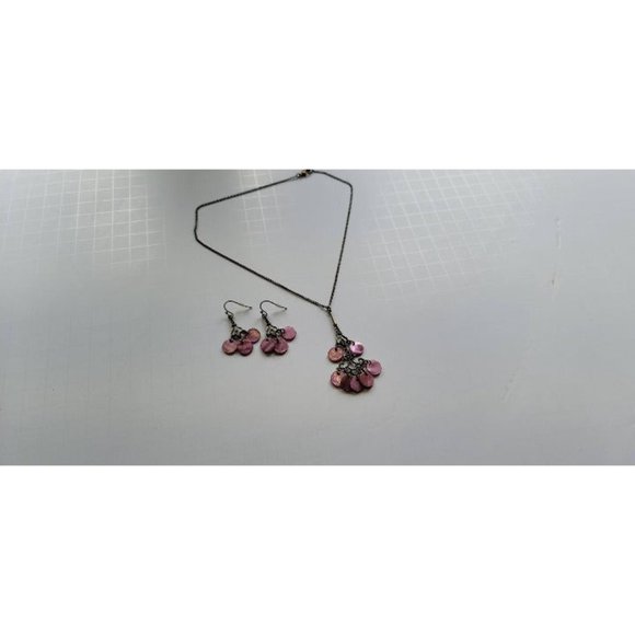 Avon vintage Earrings and necklace set - Picture 4 of 5